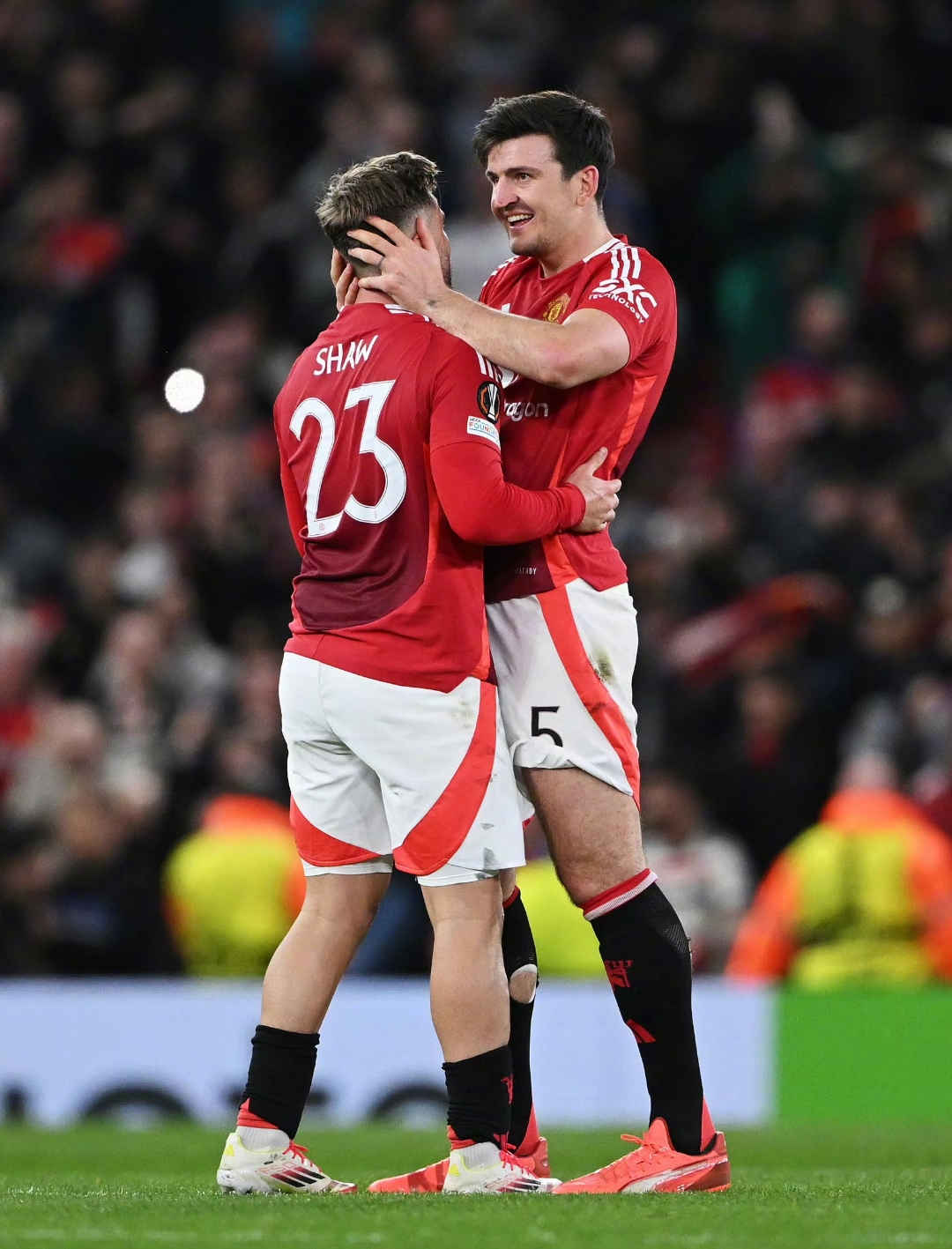 转折点！曼联豪取连胜，西甲关键战攻防权衡，目标明确，阵容厚度经受考验的简单介绍-凯时体育平台