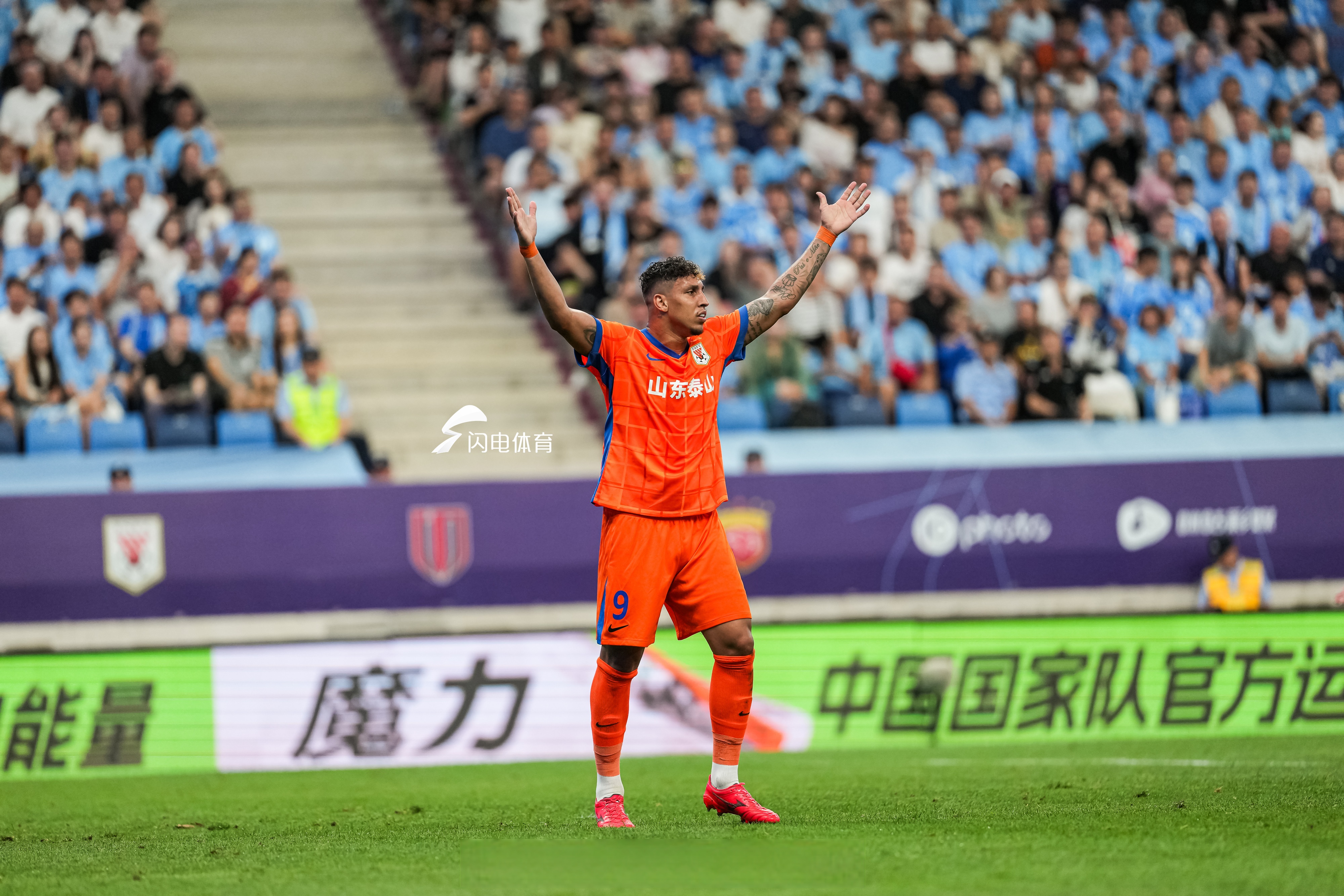 窗口期英超焦点战，波尔图临场应变，话题不断，资深球员宣示担当 -凯时娱乐